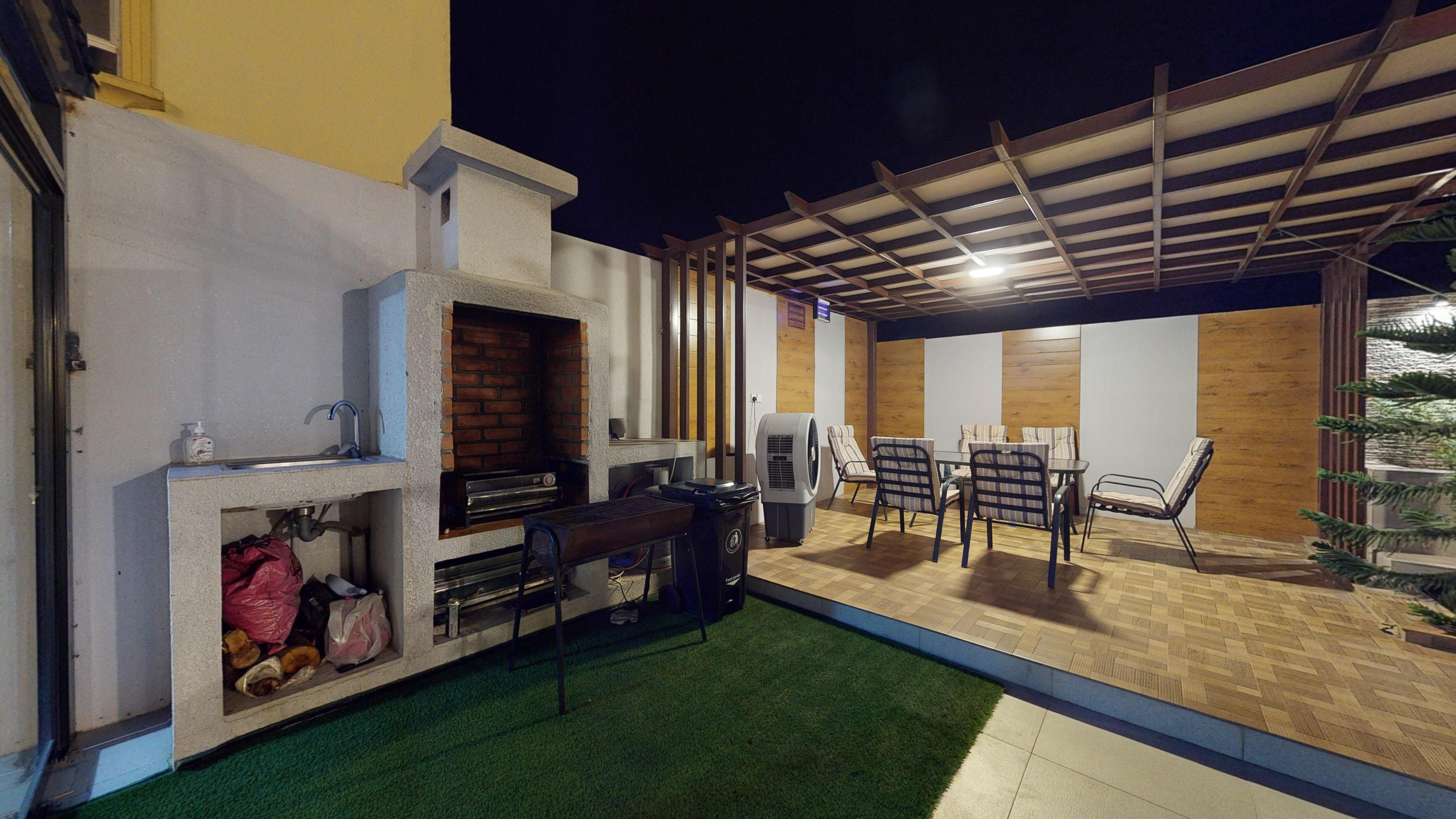 استراحة رافلز، الجبل الأخضر، سيق، عام