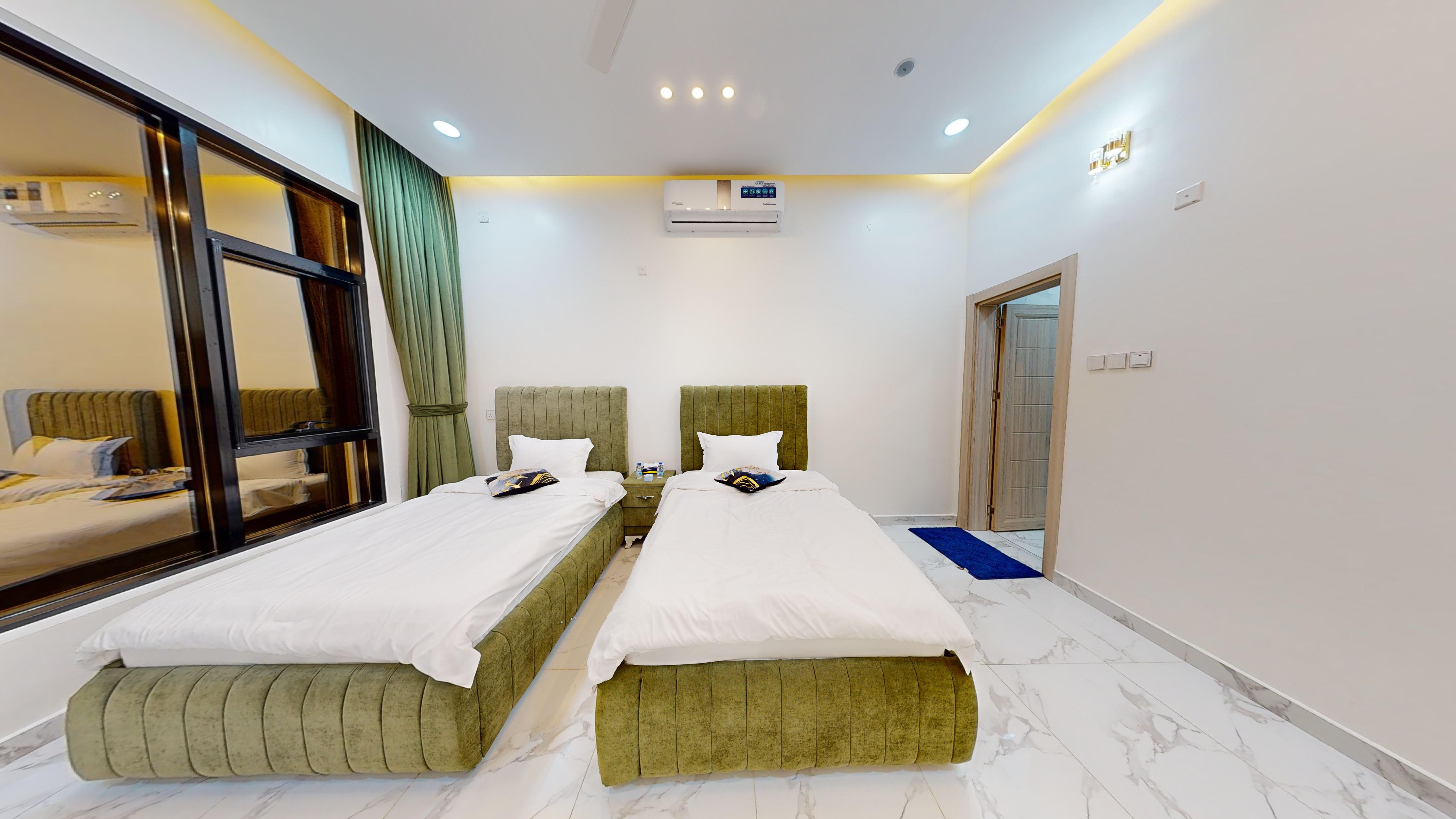 استراحة رافلز، الجبل الأخضر، سيق، عام